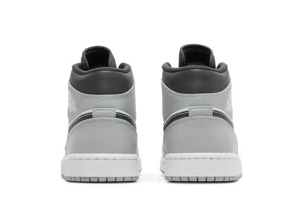 Tênis Nike Air Jordan 1 Mid Light Smoke Grey Cinza