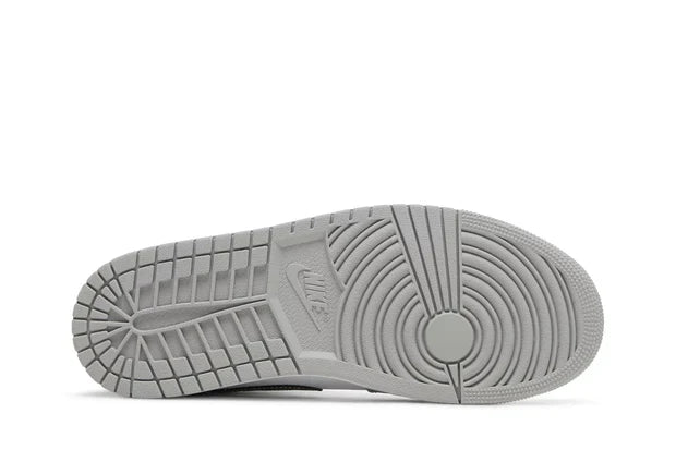 Tênis Nike Air Jordan 1 Mid Light Smoke Grey Cinza