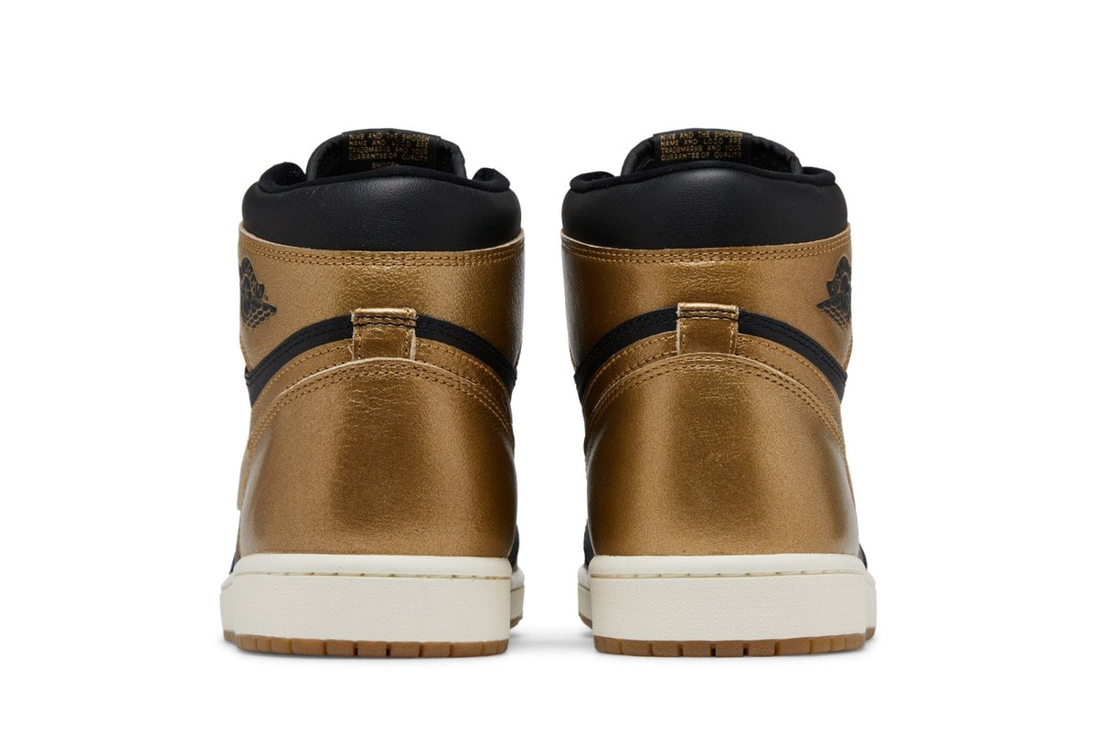 Tênis Nike Air Jordan 1 High OG Black Metallic Gold Preto