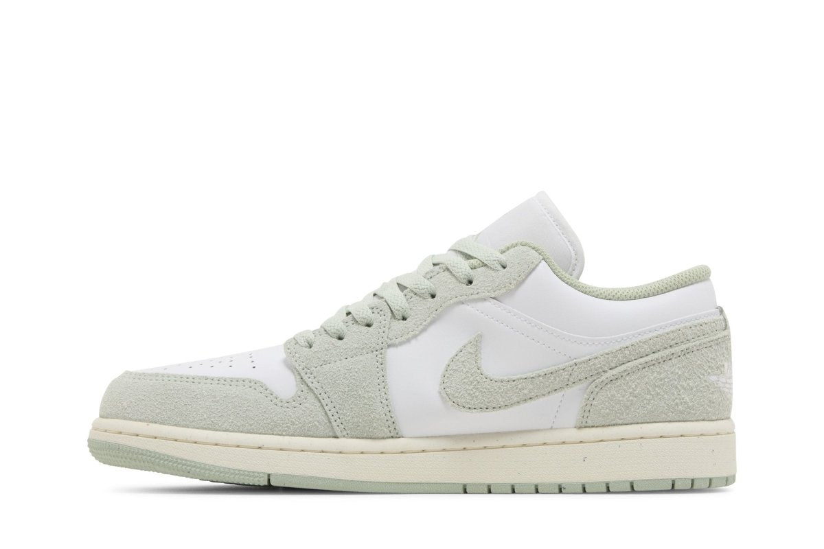 Tênis Nike Air Jordan 1 Low Light Green Verde
