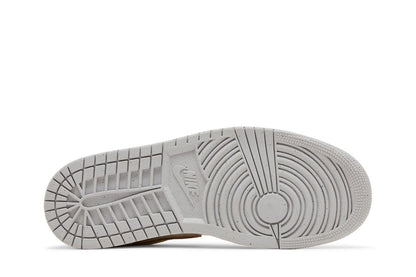 Tênis Nike Air Jordan 1 Low SE Legend Light Brown Marrom