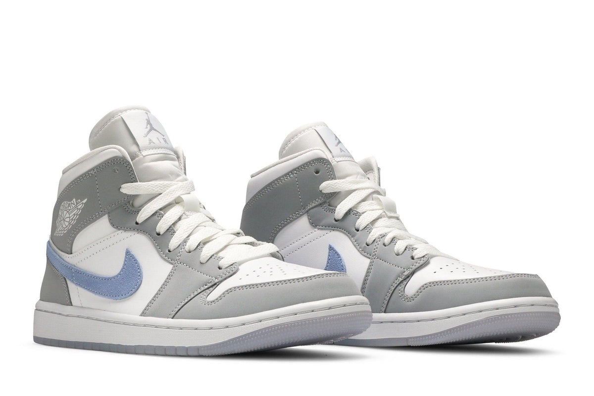 Tênis Nike Air Jordan 1 Mid Wolf Grey Cinza