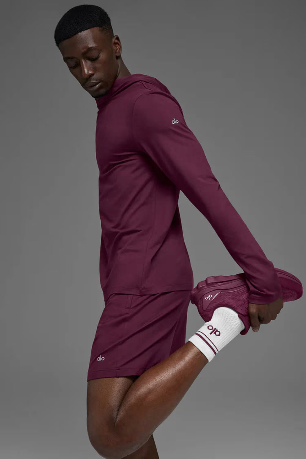 Tênis Alo Yoga Runner Vinho