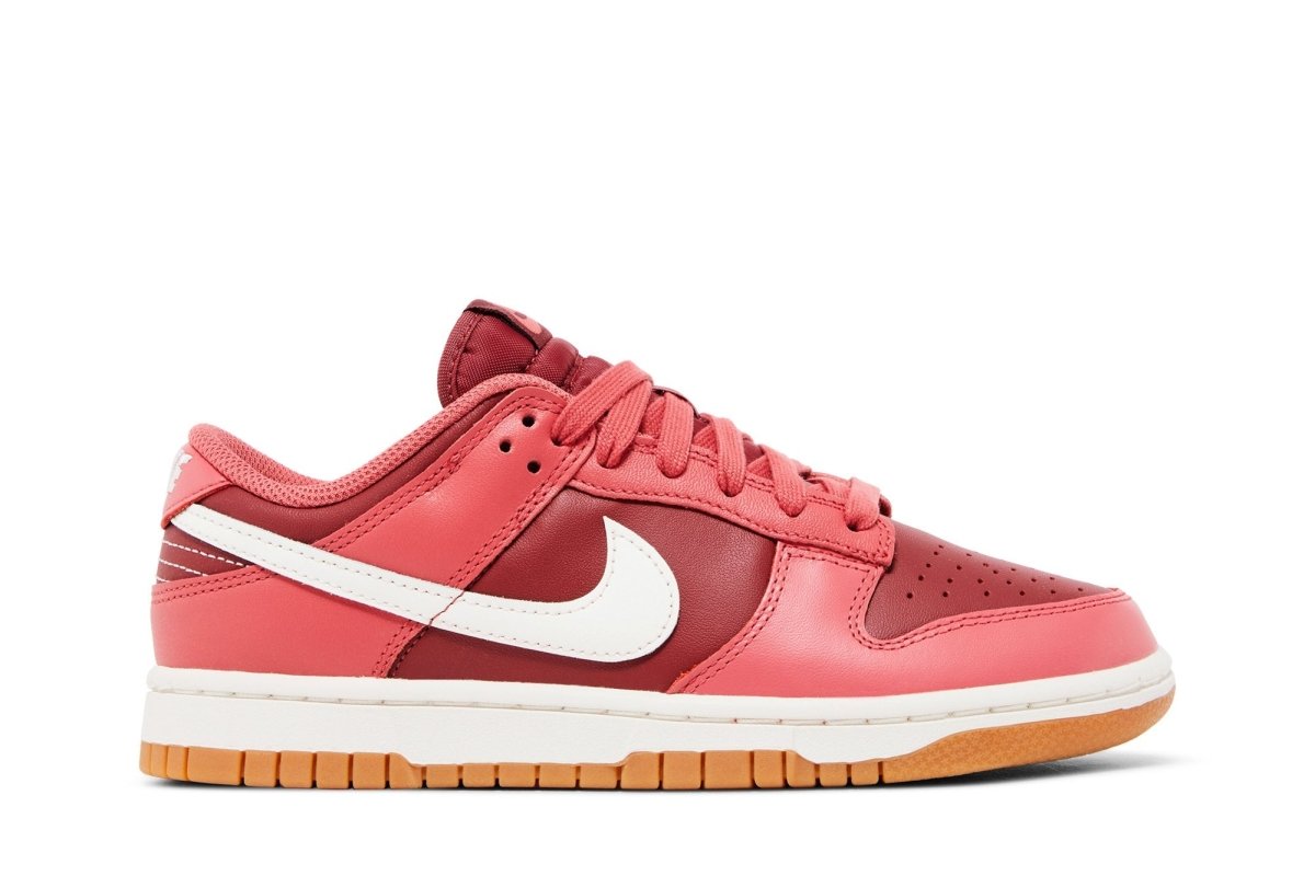 Tênis Nike Dunk Low Desert Berry Rosa
