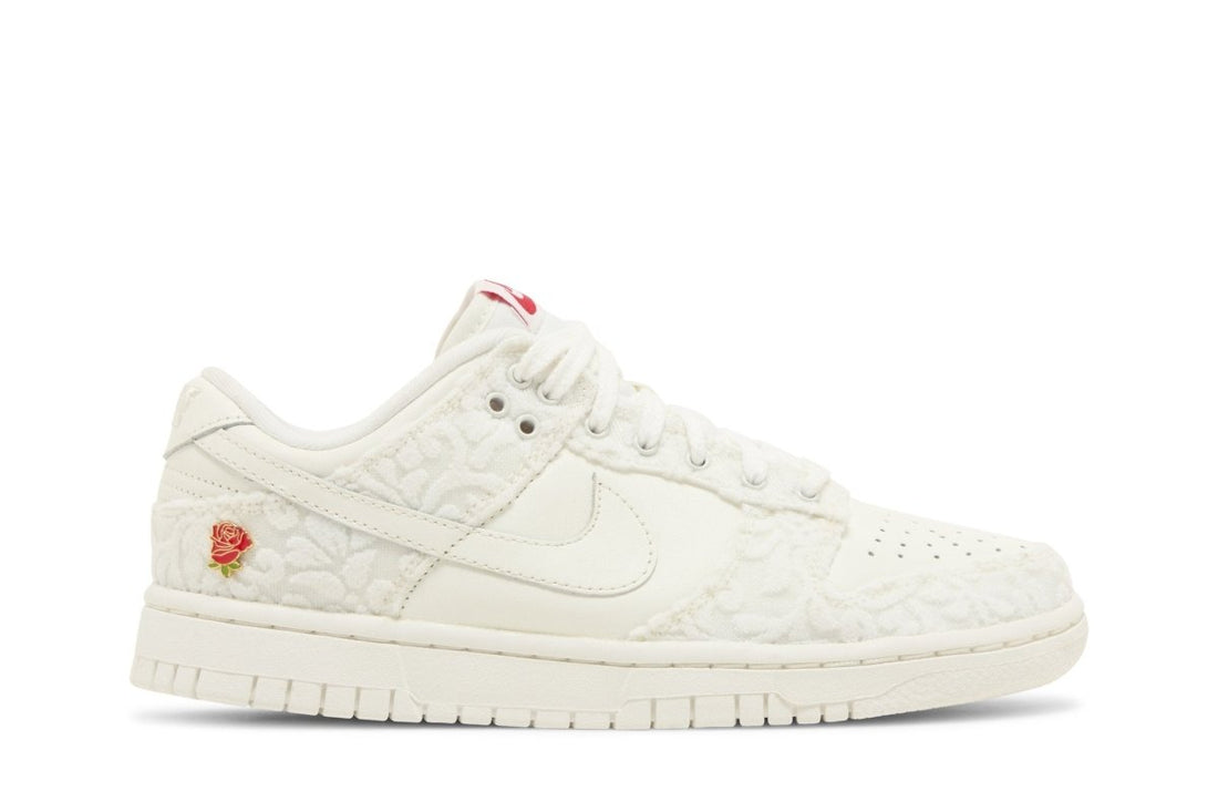 Tênis Nike Dunk Low Give Her Flowers Branco