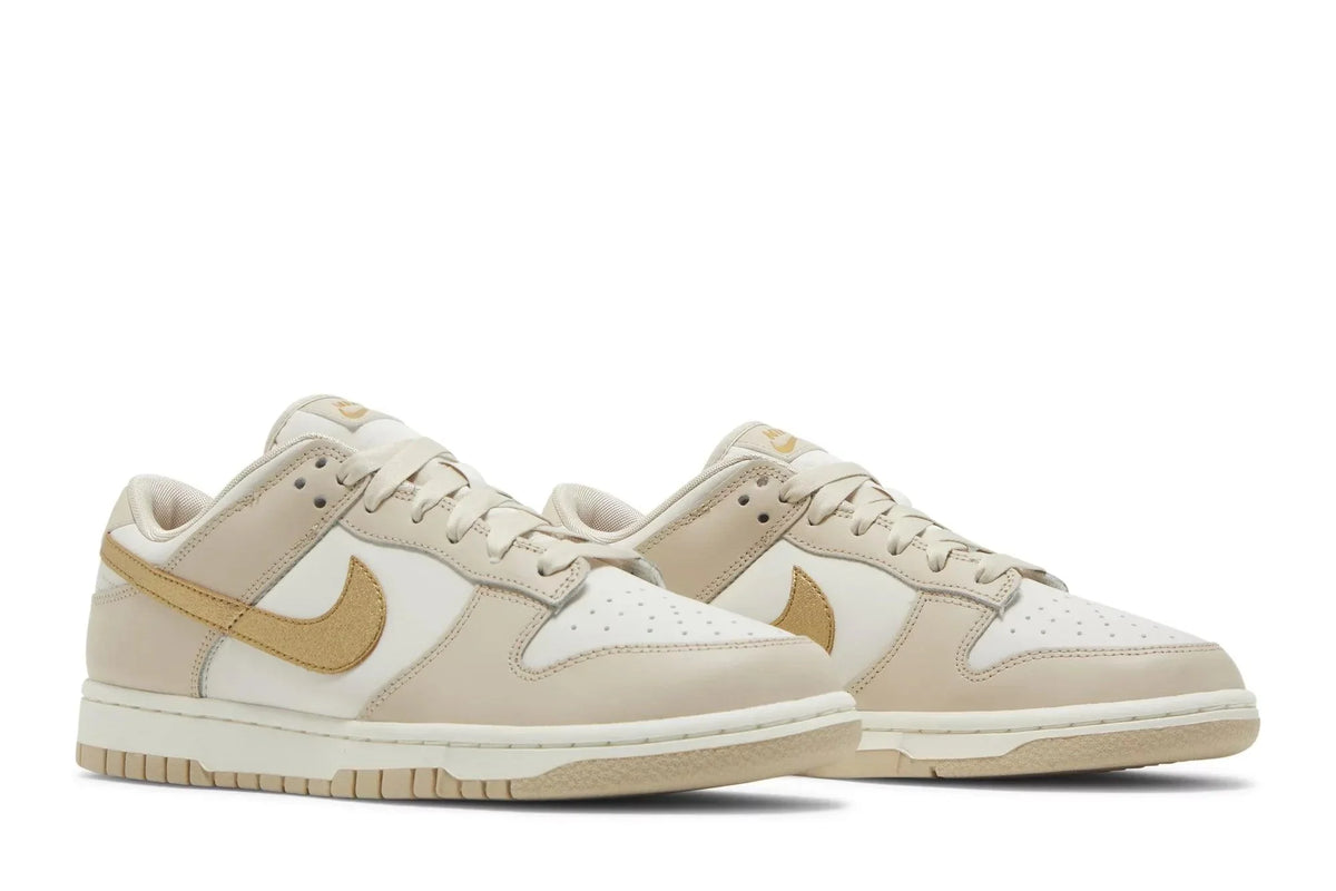Tênis Nike Dunk Low Phantom Metallic Gold Dourado