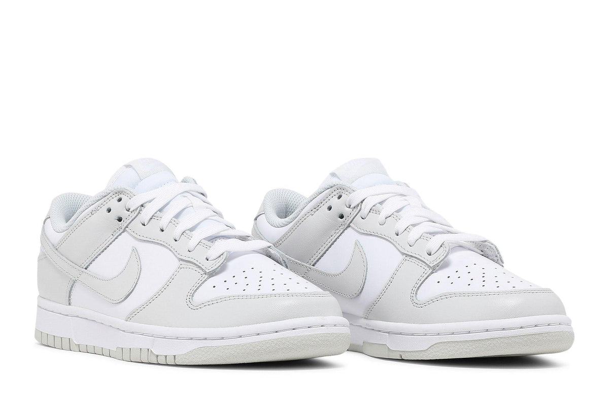 Tênis Nike Dunk Low Photon Dust Branco