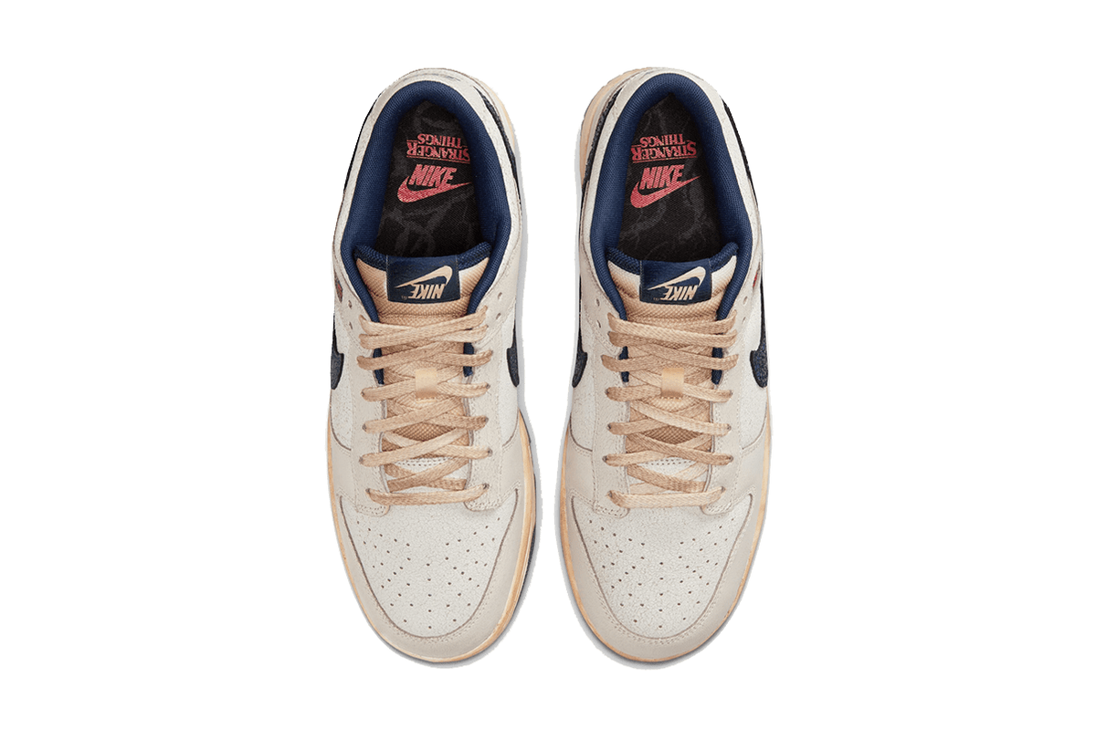 Tênis Nike Dunk Low Stranger Things Phantom Branco