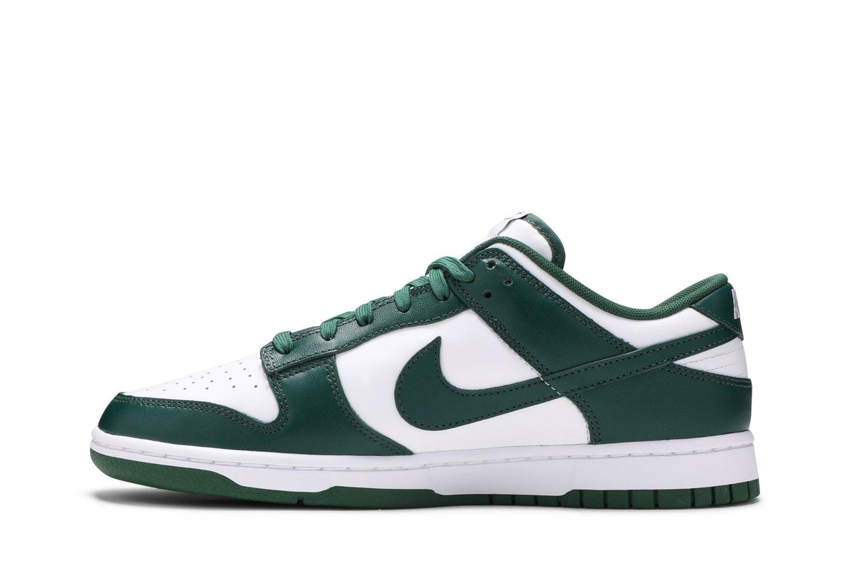 Tênis Nike Dunk Low Varsity Green Michigan State Verde