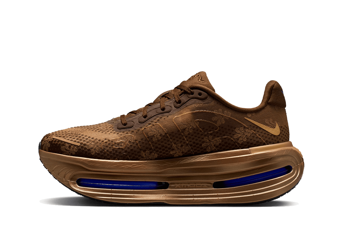 Tênis Nike Vomero Premium Flat Stout Marrom