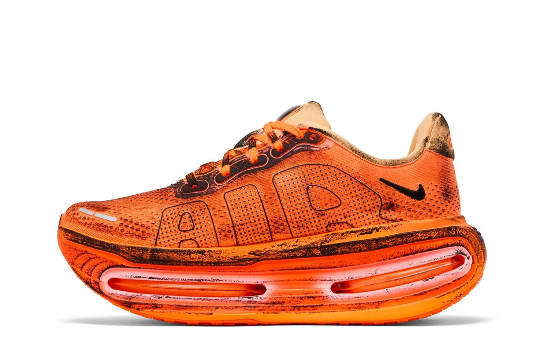 Tênis Nike Vomero Premium x Melitta Baumeister Total Orange Laranja