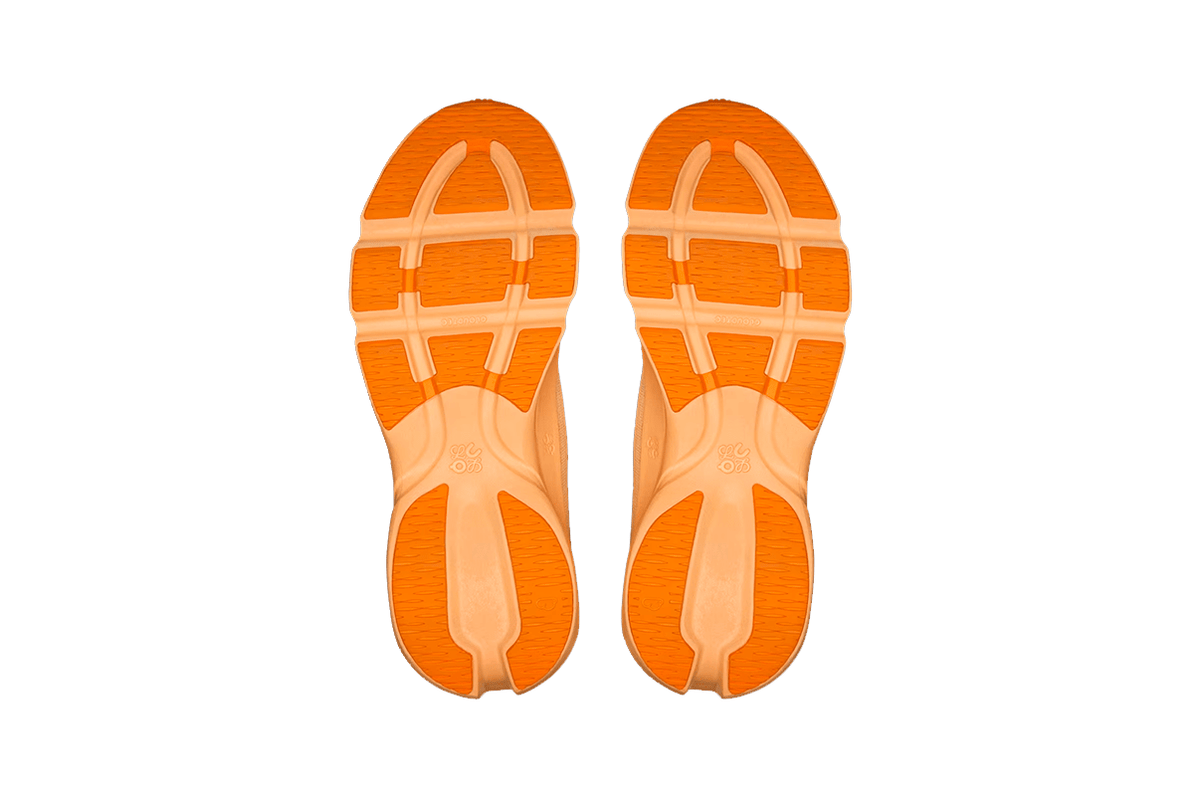 Tênis On Running Cloudsolo Loewe White Orange Laranja