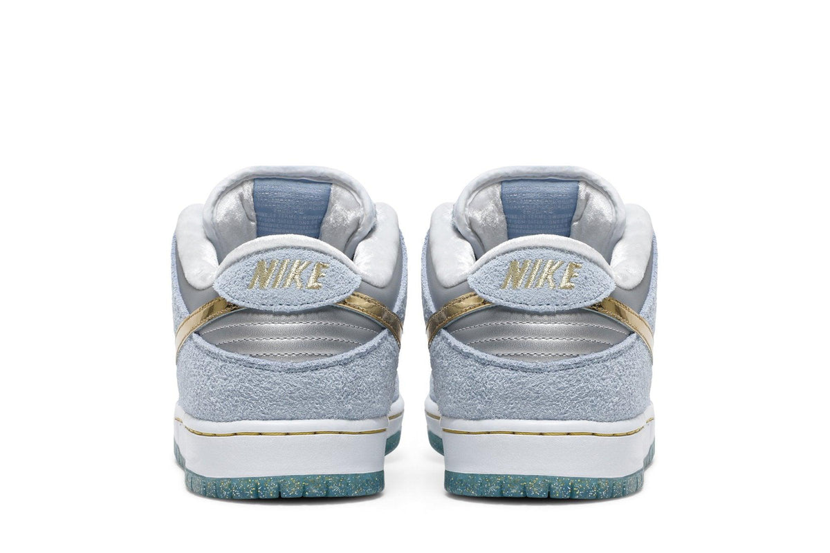 Tênis Sean Cliver x Nike SB Dunk Low Holiday Special Azul