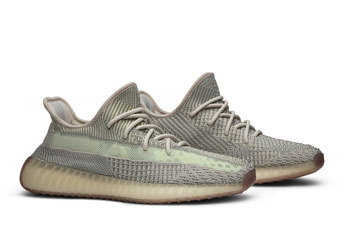 Tênis Yeezy Boost 350 v2 Citrin Bege